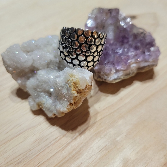 Lia Sophia Cobblestone Ring - Picture 3 of 6